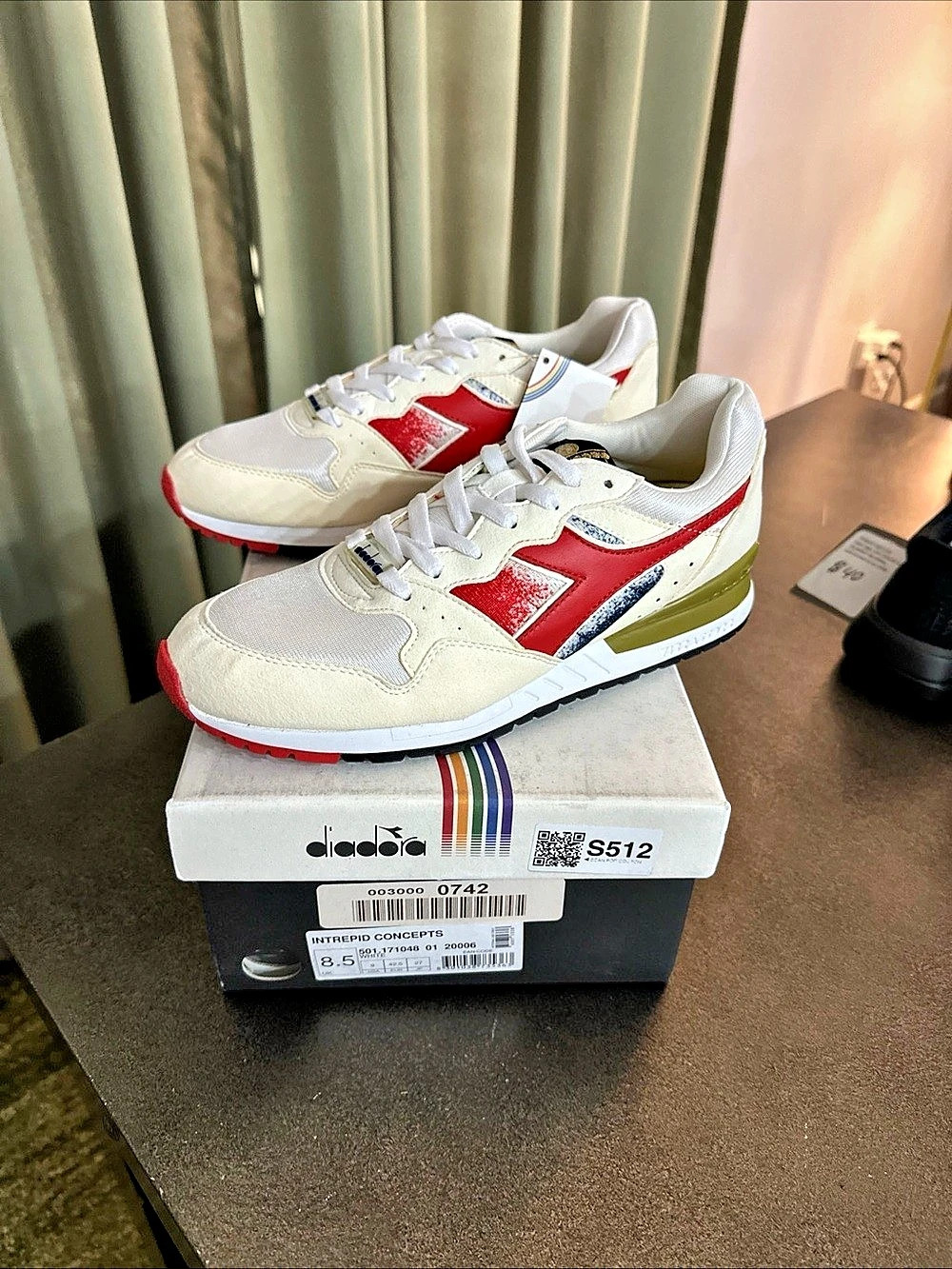 Diadora S.512 Sneakers White & Red US 8.5 New